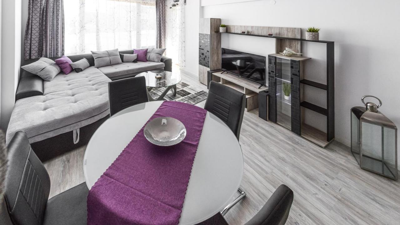 Next To Gondola. Cosy & Elegant 2 Bedroom Apartment In Neon Complex บันสโก ภายนอก รูปภาพ